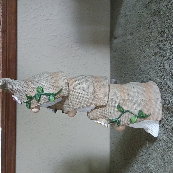 Gnomes - Picture 2 of 5